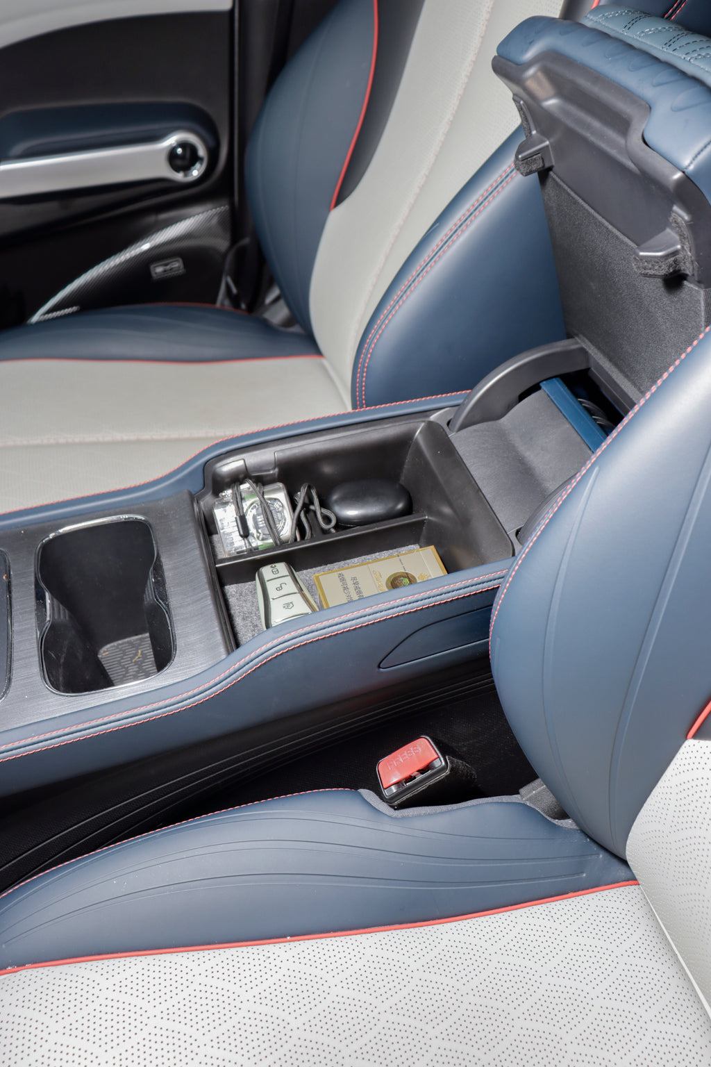 Bandeja organizador para apoyabrazos central Byd Yuan Plus