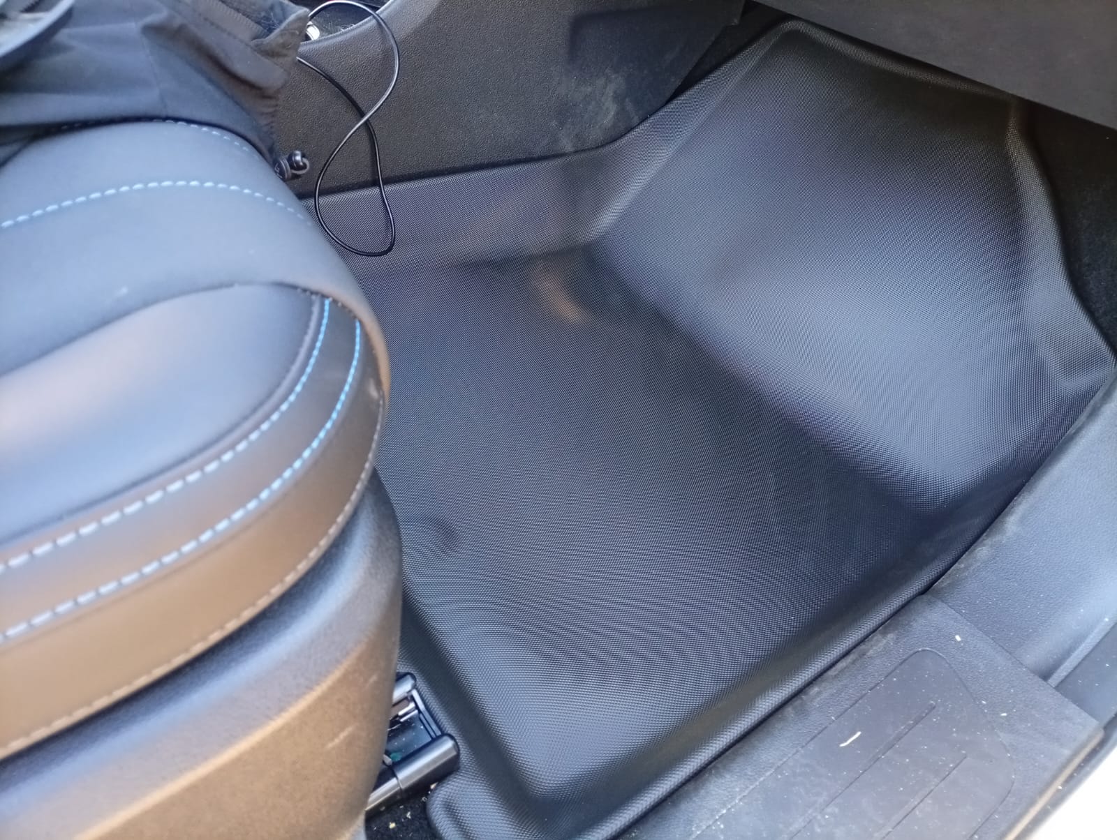 Set alfombras habitáculo TPE Ora 03