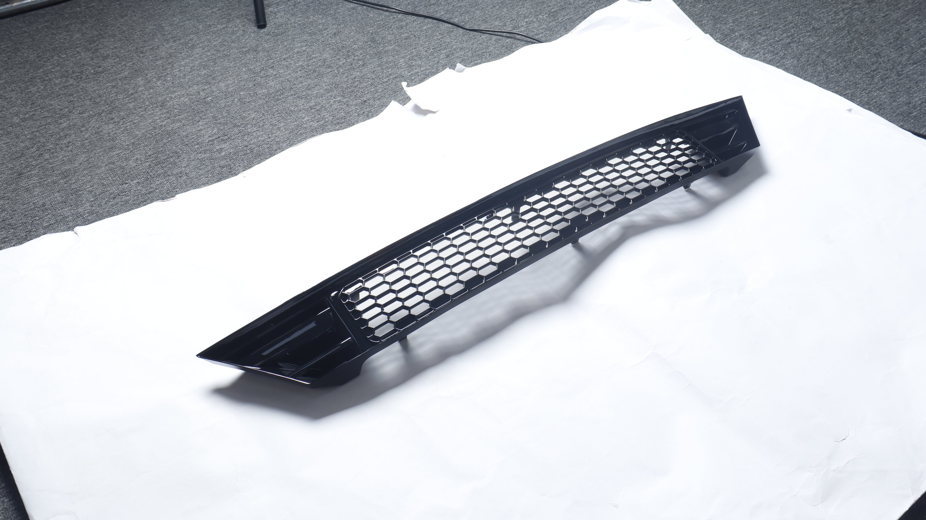 Grilla frontal con malla anti insectos para Dolphin