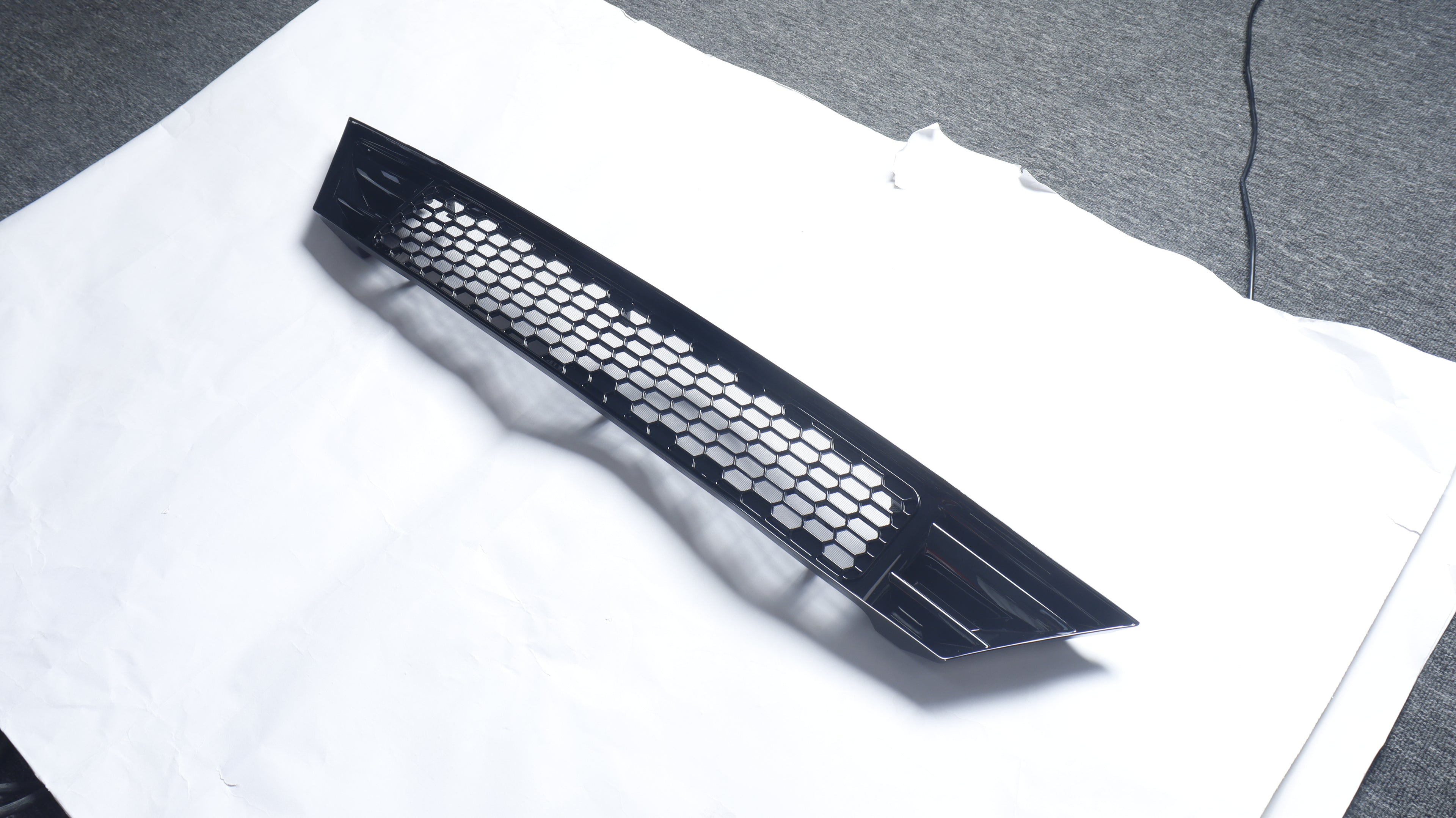 Grilla frontal con malla anti insectos para Dolphin