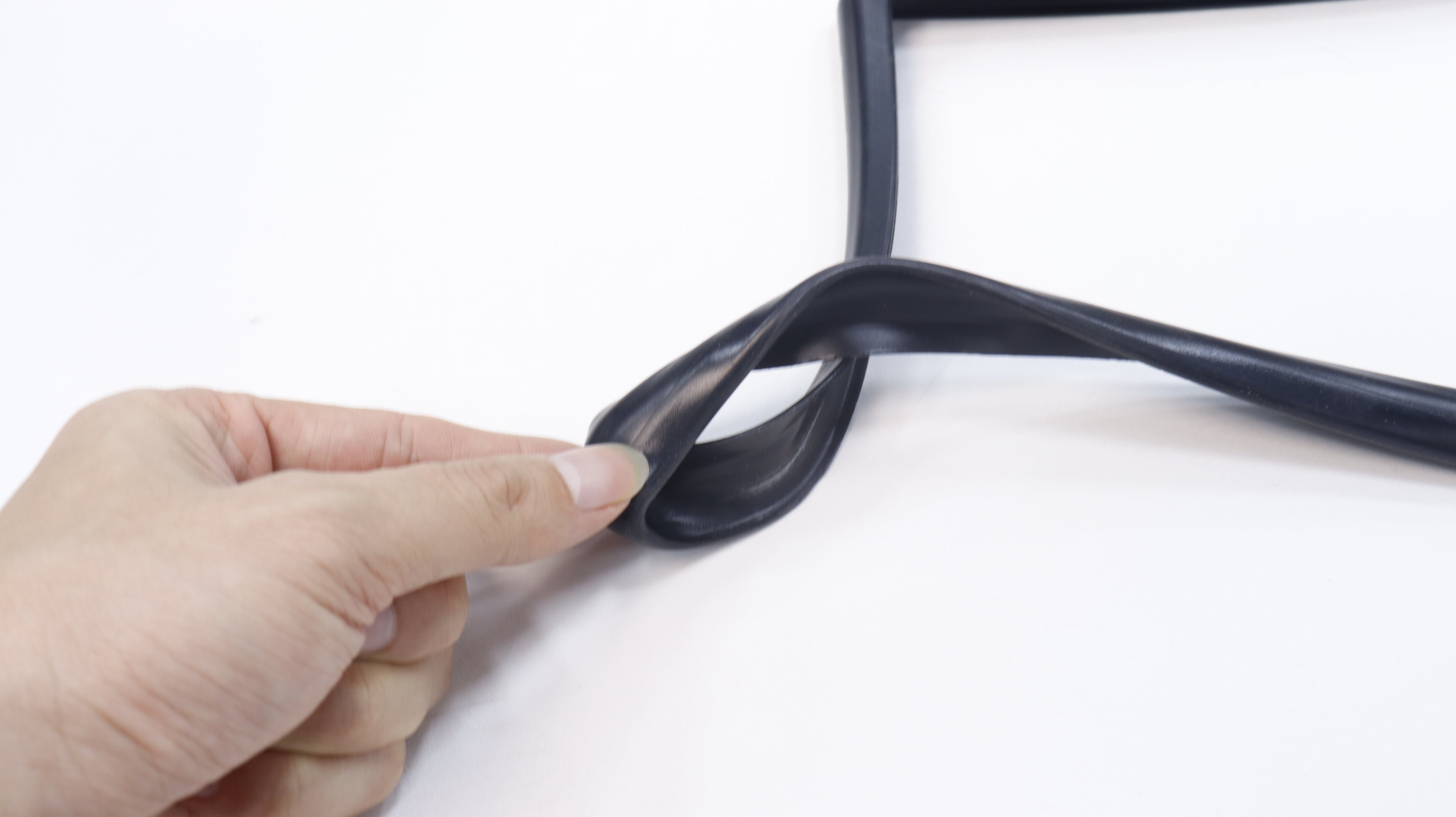 Protector borde de pantalla de navegador (12.8") BYD YUAN PRO