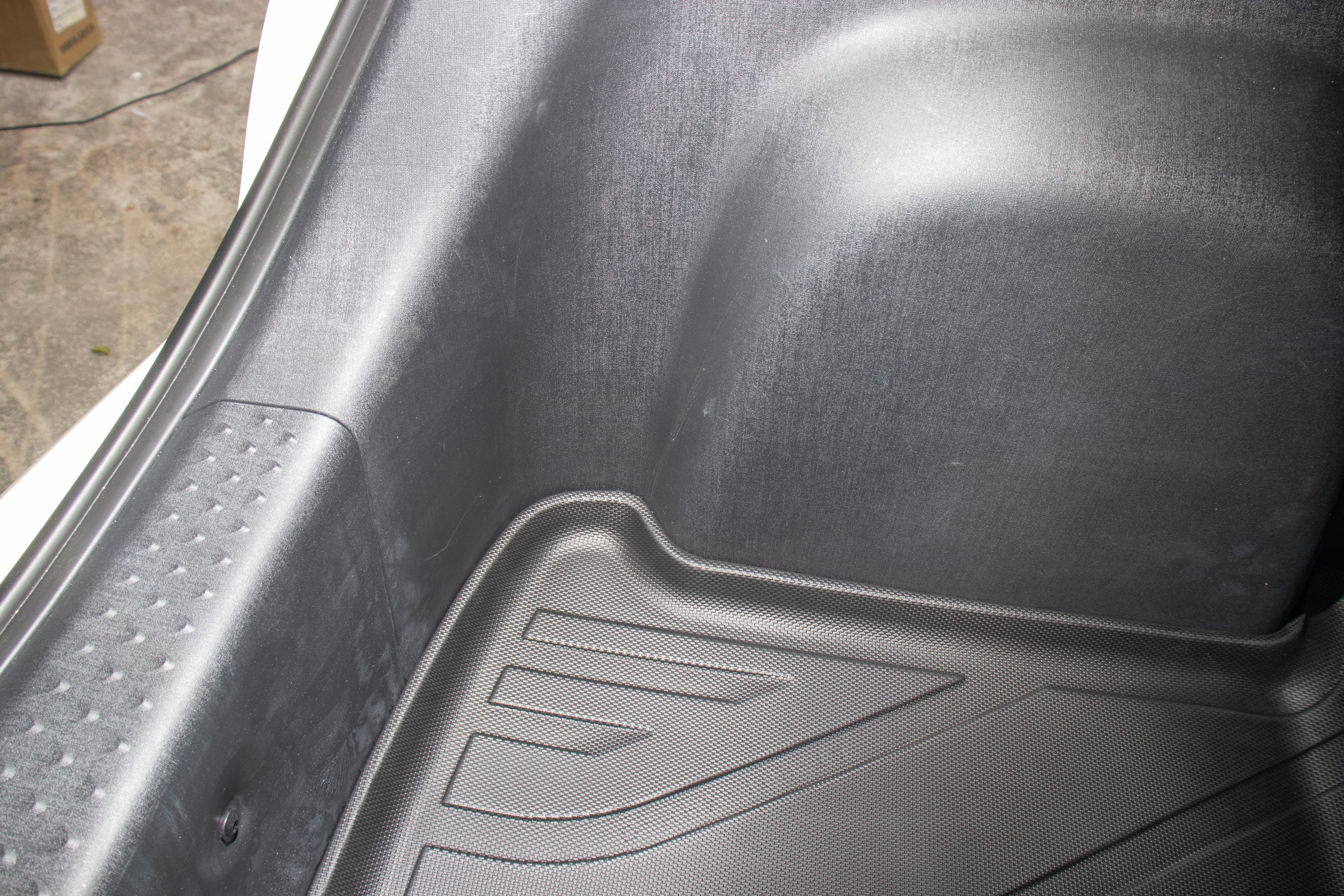 Alfombra bandeja de valija TPE BYD Dolphin de EV Boutique