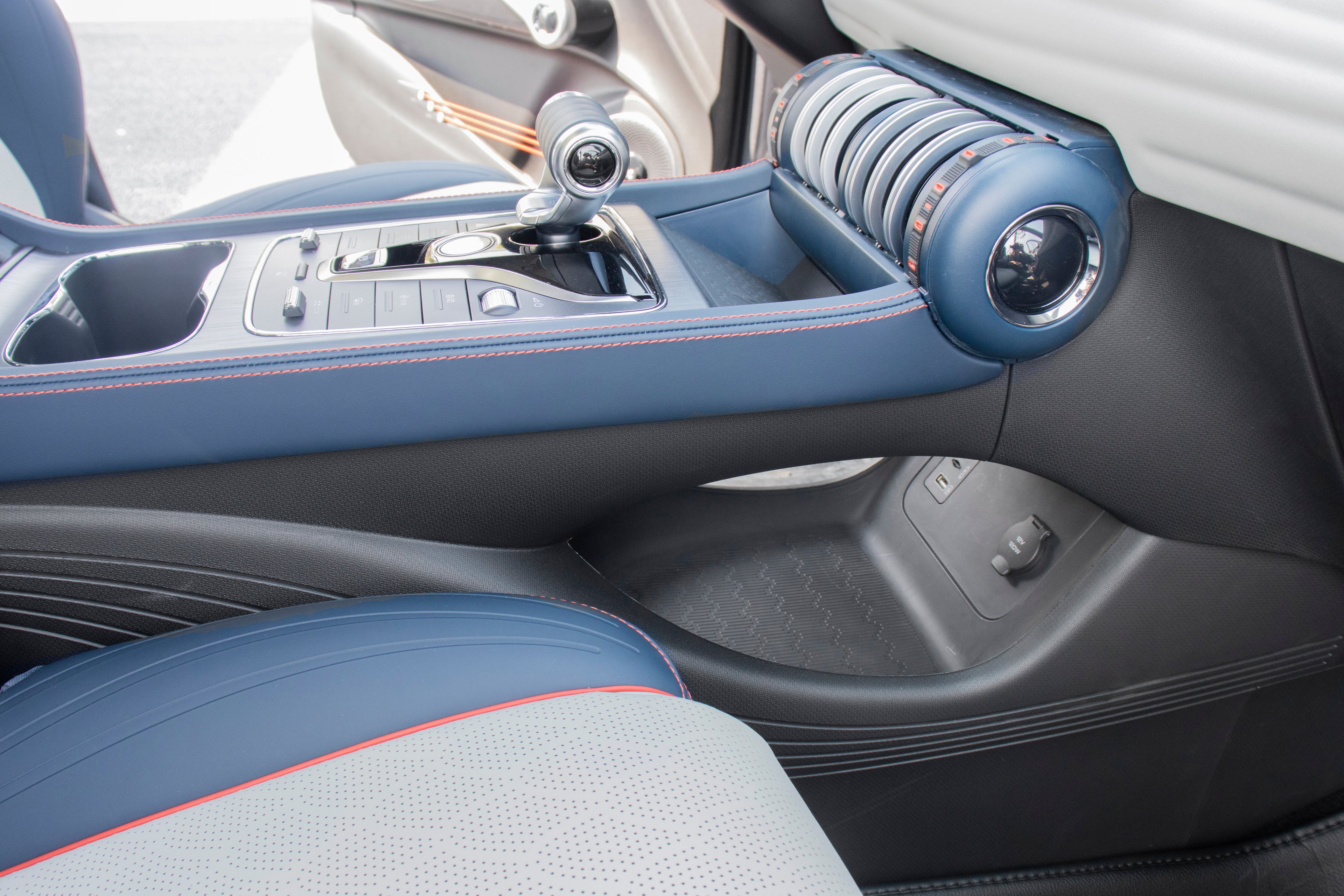 Bandeja de consola central BYD YUAN PLUS