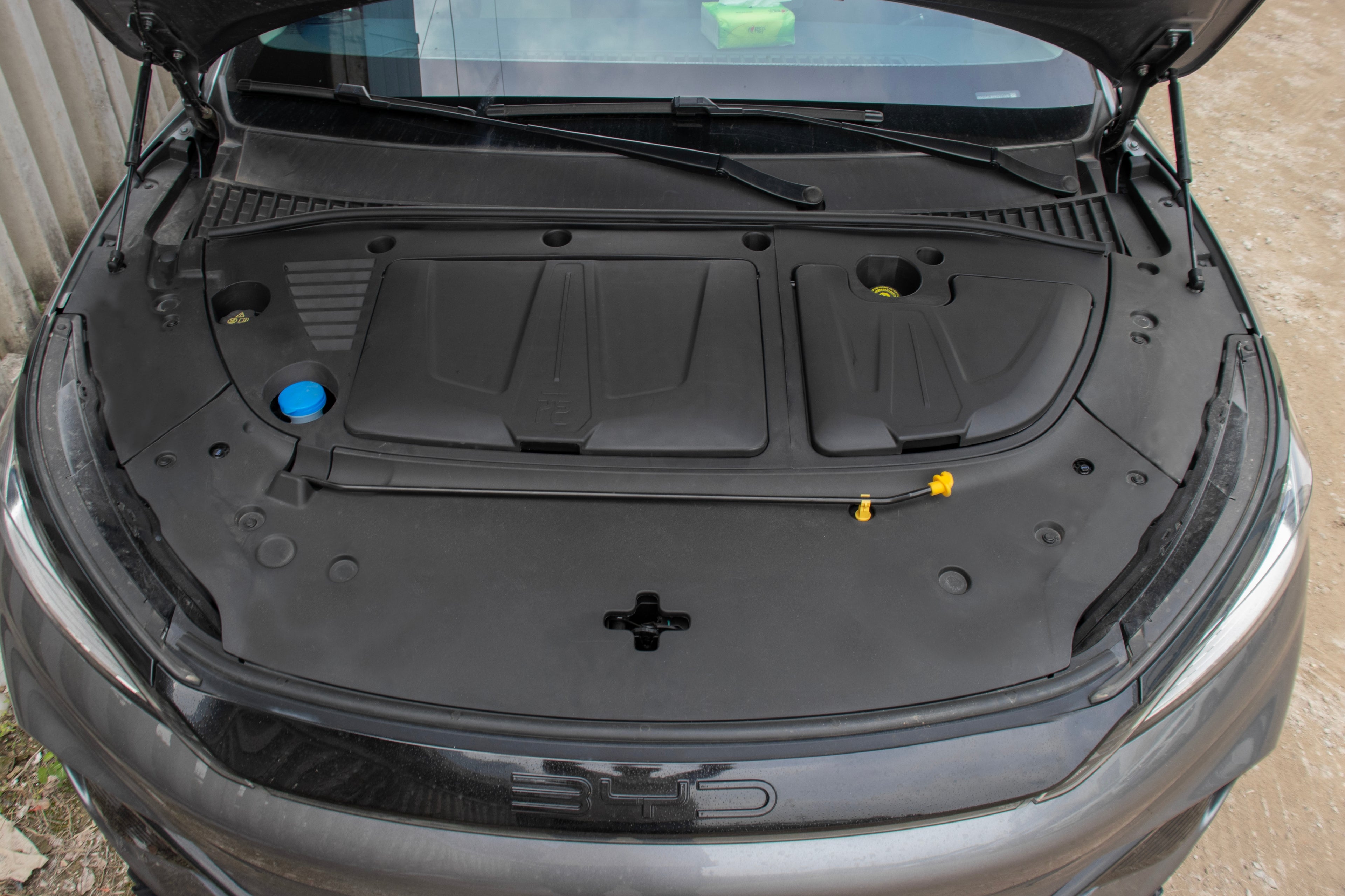 Baulera frontal FRUNK BYD YUAN PLUS