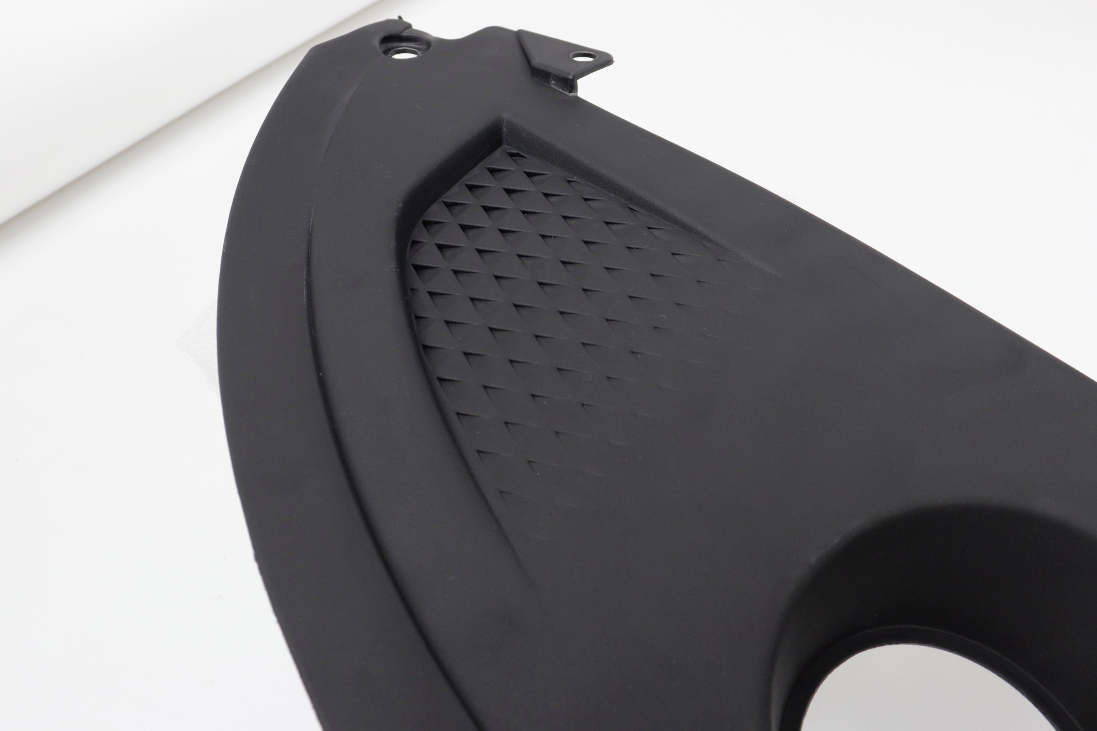 Baulera frontal (FRUNK) para Dolphin