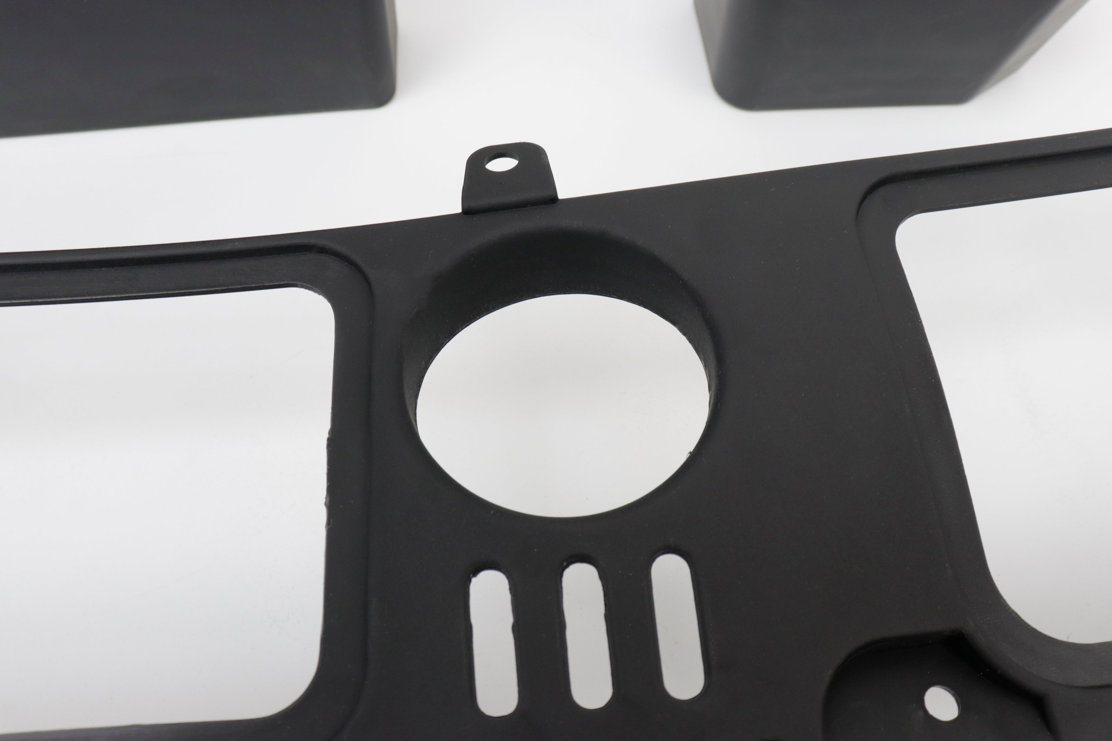 Baulera frontal (FRUNK) para Dolphin